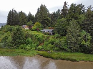 180 N Sheppard Point Rd, Waldport, OR 97394