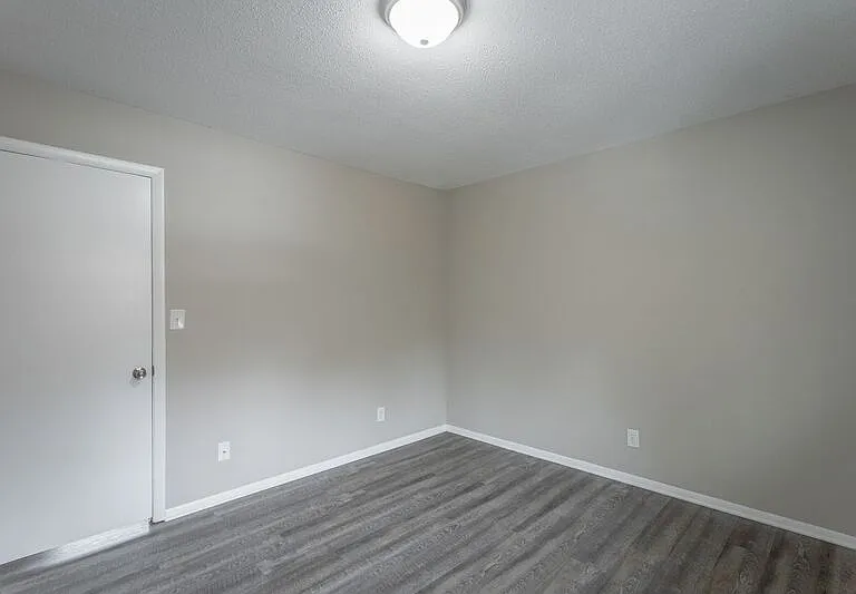113 Goodson Ave #11 — Photo 12