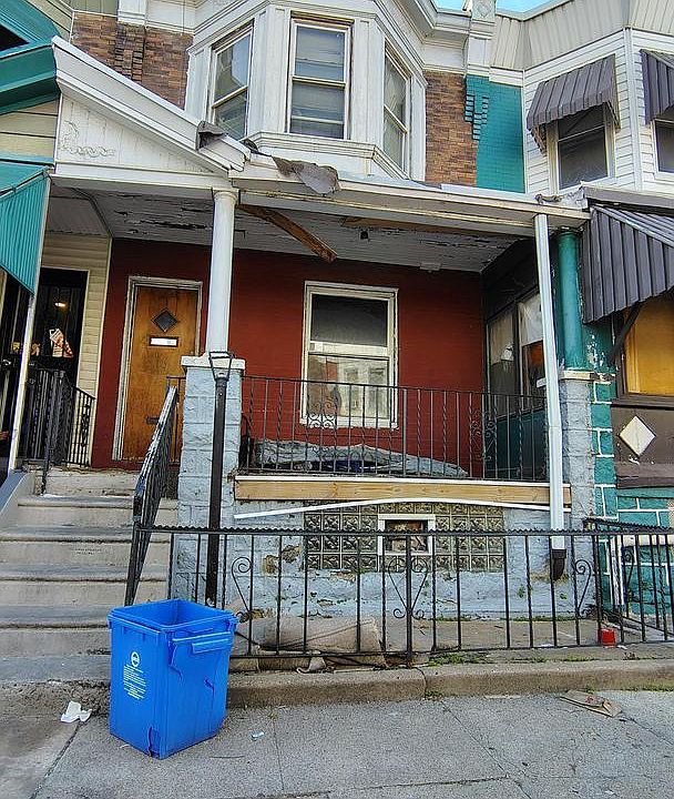 1st image of 104 N Edgewood St