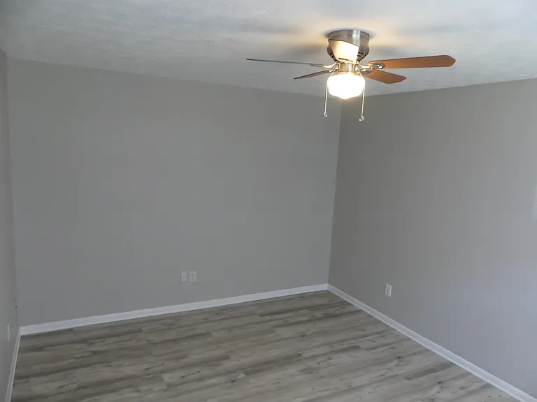 70 Princetonia Dr #4 — Photo 26