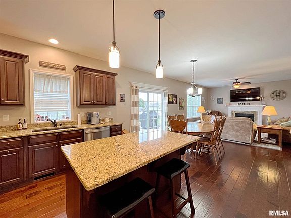 5th image of 6813 N White Fir Dr