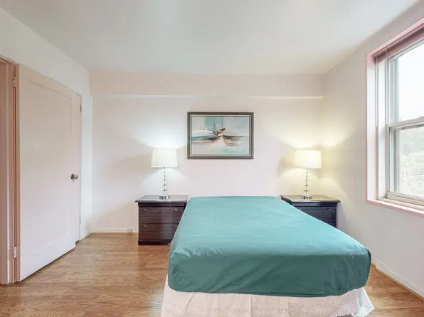 2285 Bragg Street image 8 of 15