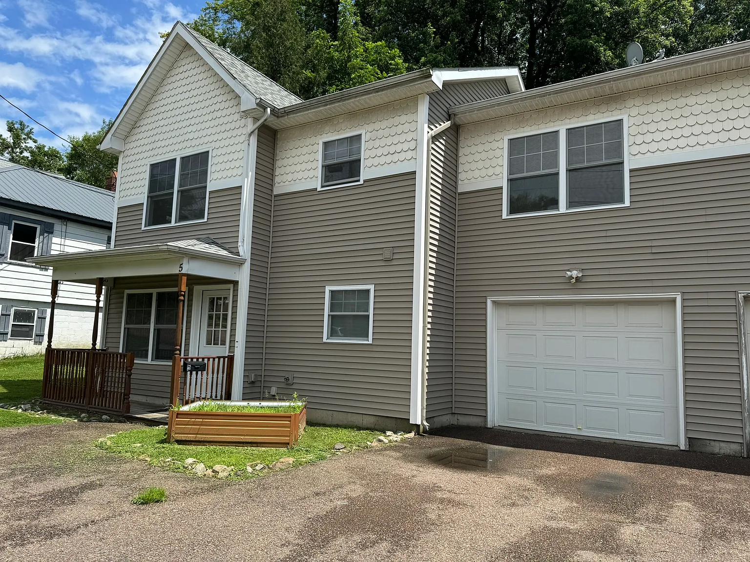 3 bed, 2.5 bath, 1543 sqft, $2,800 — Photo 1