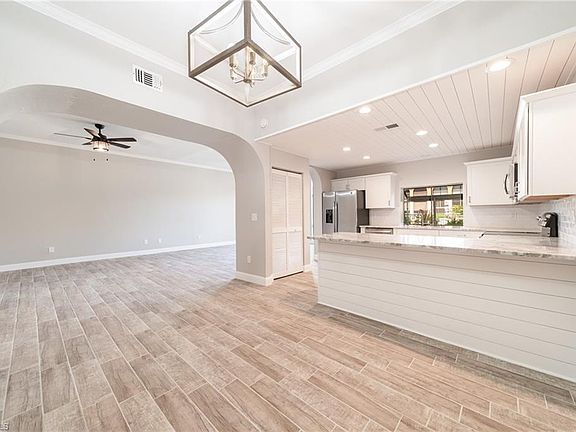5th image of 5510 SW 4th Pl APT 602