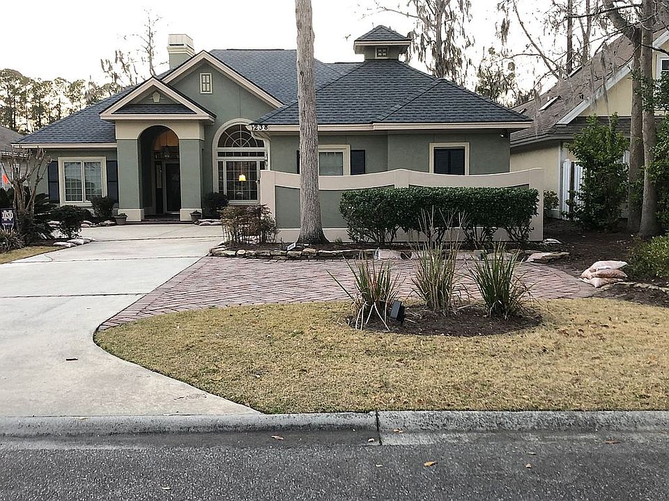 2nd image of 238 Club Gate Dr