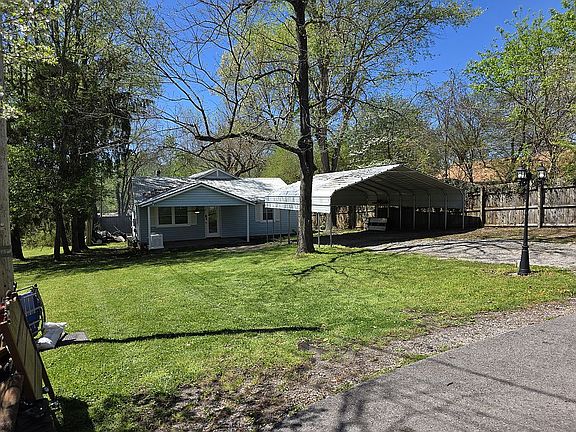 4th image of 700 Waverly Rd