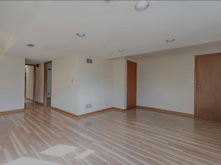 3343 N Normandy Ave #G — Photo 1