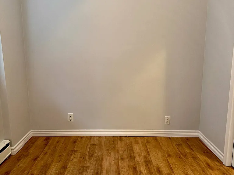 52 Walter St — Photo 8