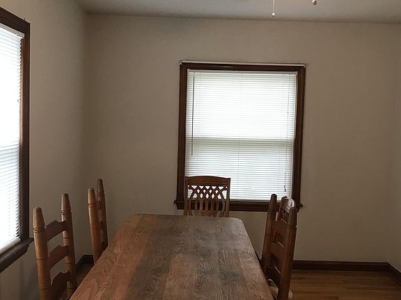 2nd image of 700 S Forest Ave