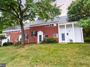 3132 Martha Custis Dr, Alexandria, VA 22302