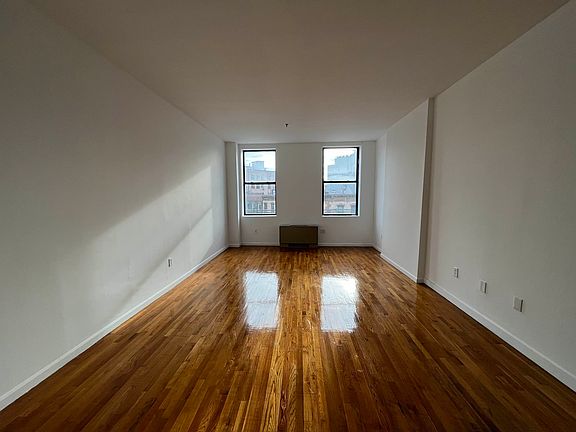 2nd image of 15 Lawton St APT 26