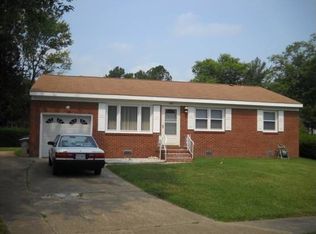 300 Hercules Dr, Hampton, VA 23669