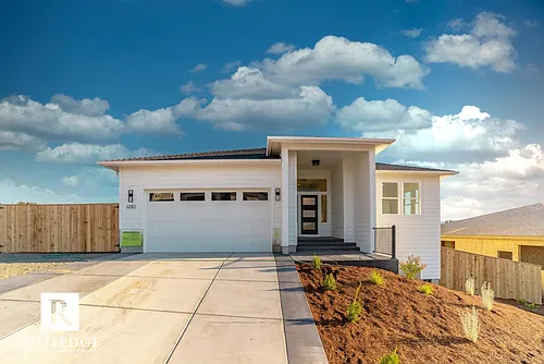 3282 Sky Way Photo 1
