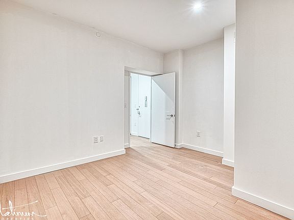 5th image of 180 Water St APT 1701