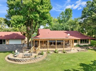 710 N Shore Dr W, Mound, MN 55364