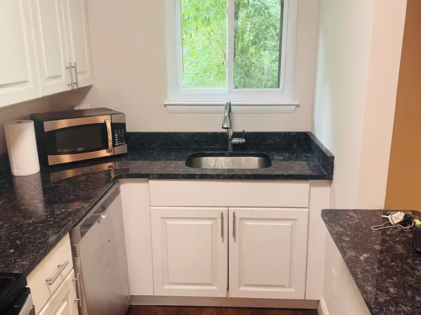 19 Somers St, Danbury, CT