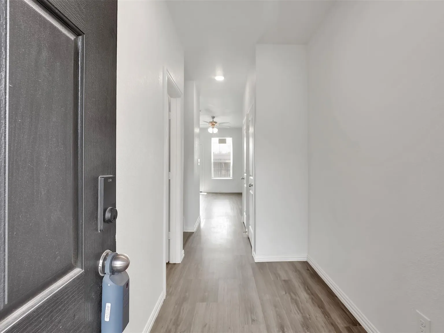 2 bed, 1.5 bath, 1181 sqft, $1,500 — Photo 4