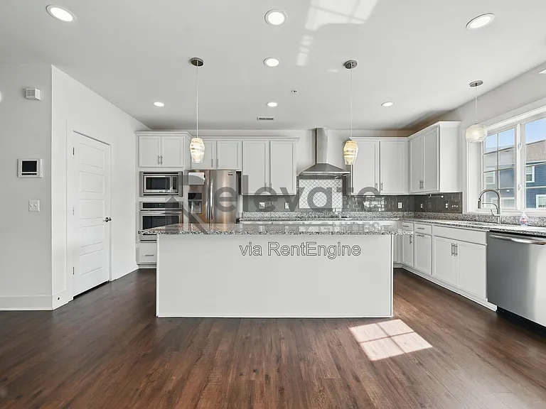 4227 Saunders Tavern Trl #B — Photo 10