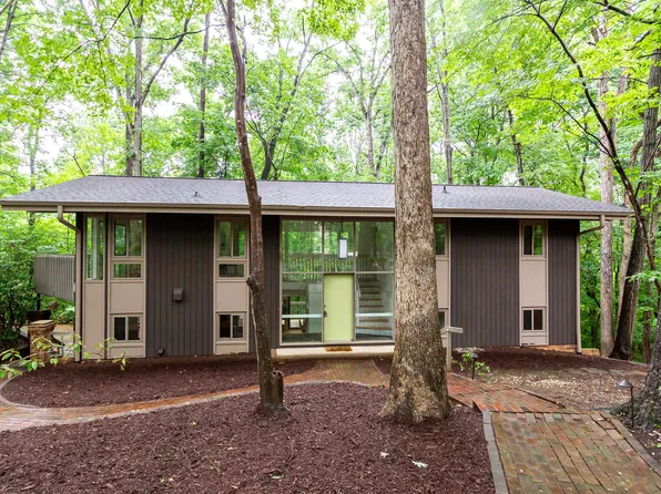 616 Beech Tree Ct, Chapel Hill, NC 27514