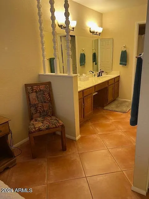 2 bed, 2.0 bath, 1286 sqft, $2,100 — Photo 2