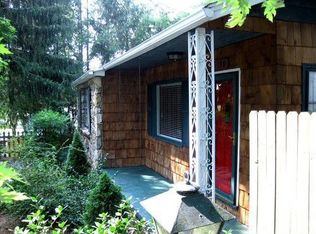 198 Aurora Dr, Asheville, NC 28805