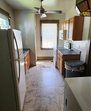 5th image of 110 Ozone St SW