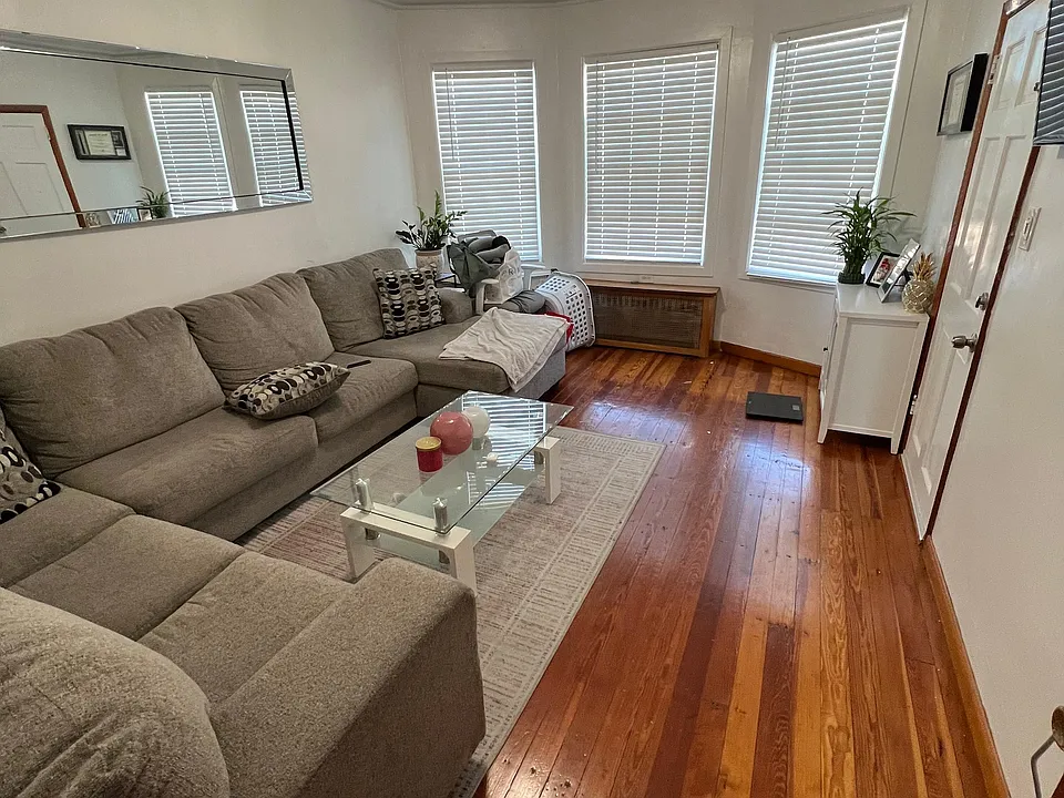 294 6th Ave #2