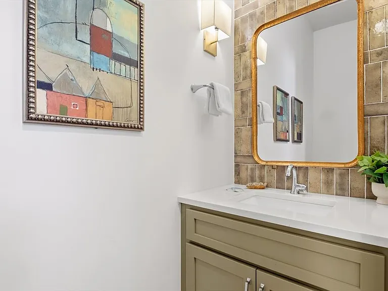 8320 Surf Dr — Photo 55