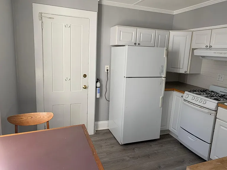 16 Mann Ave #2B — Photo 5