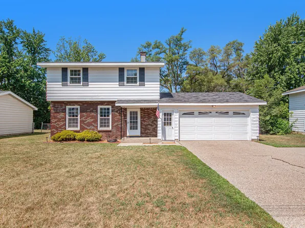 4513 Brooklyn Ave SE, Kentwood, MI 49508