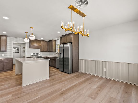 4th image of 3408 56th St