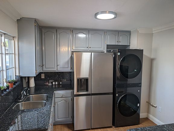 2nd image of 1934 W Lincoln St