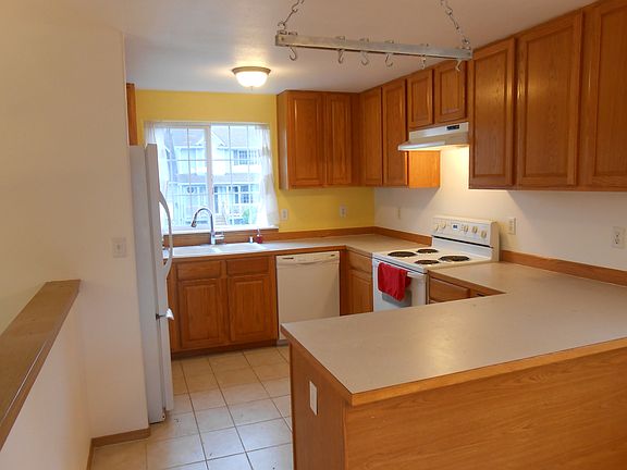 Spacious kitchen