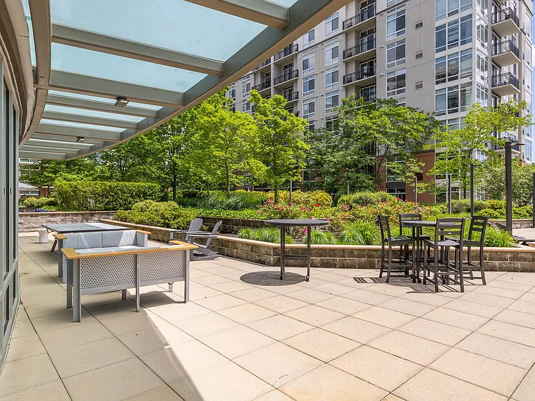 Postmark Apartments — Photo 3