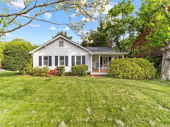 5010 W Friendly Ave, Greensboro, NC 27410