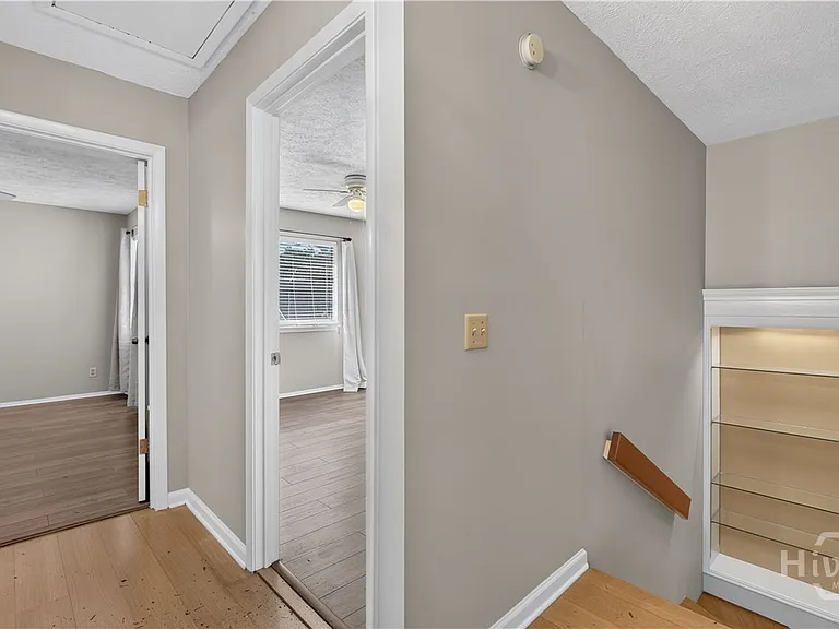 459 Mall Blvd #23 — Photo 36