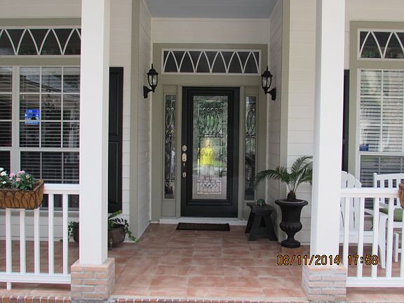 Ecthed glass doorway