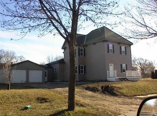 207 2nd St, Raymond, MN 56282