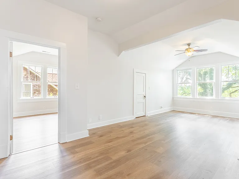 2526 Blair Blvd #B — Photo 7