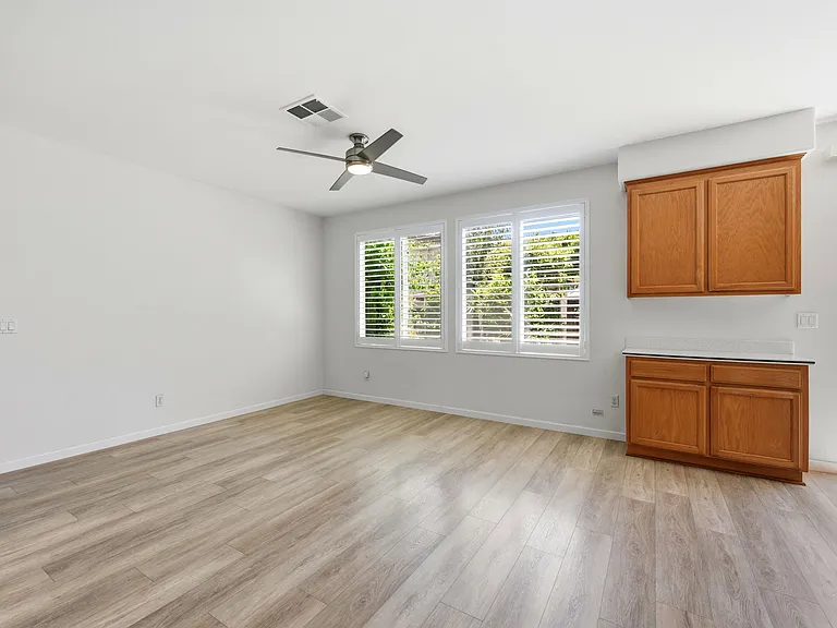552 Stonehaven Ct — Photo 49