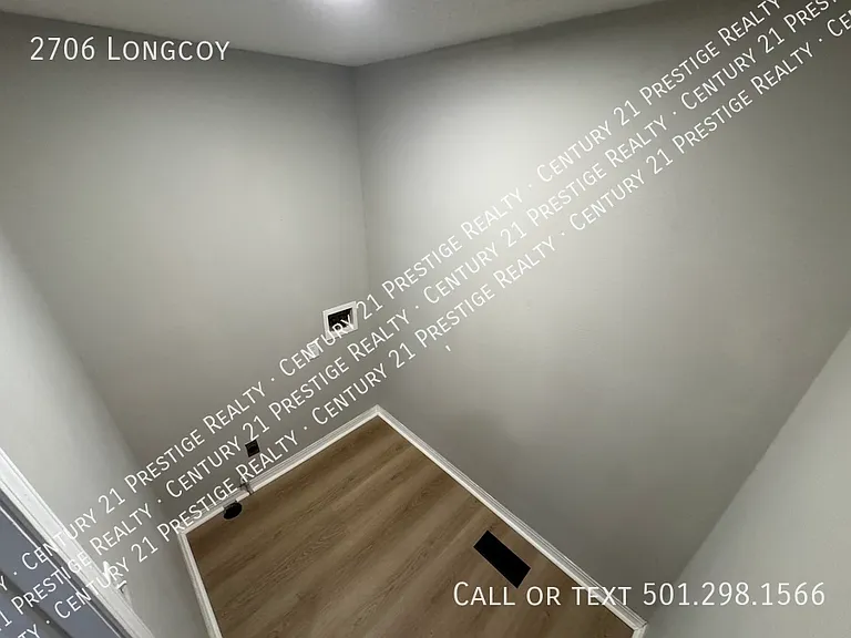 2706 Longcoy St — Photo 6