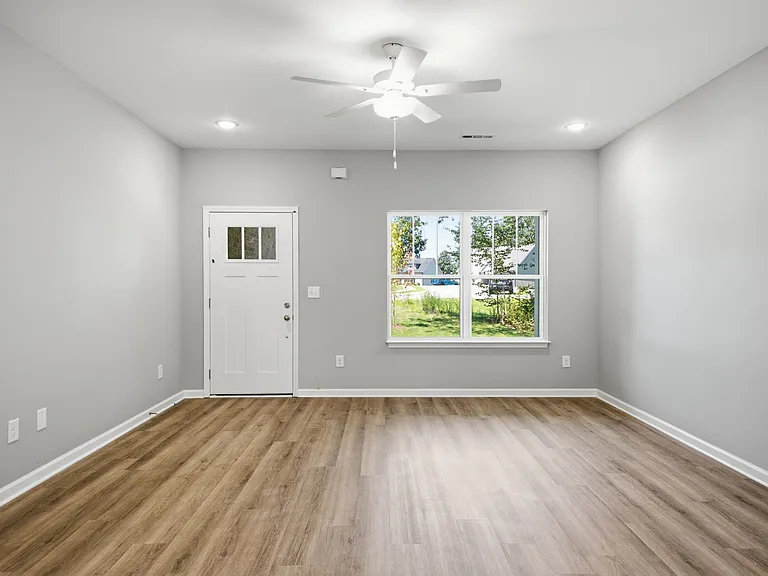 112 Bell Cir #A — Photo 13