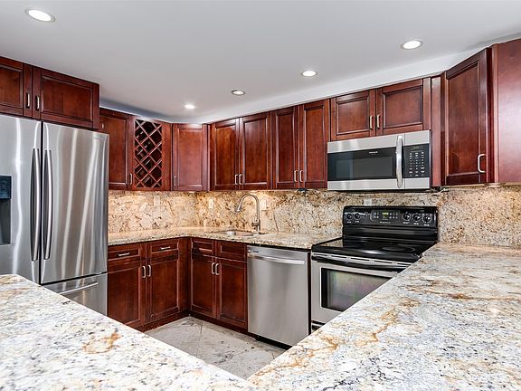 3rd image of 400 Golden Isles Drive #18