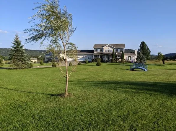 24 Jackson Rd, Wellsboro, PA 16901