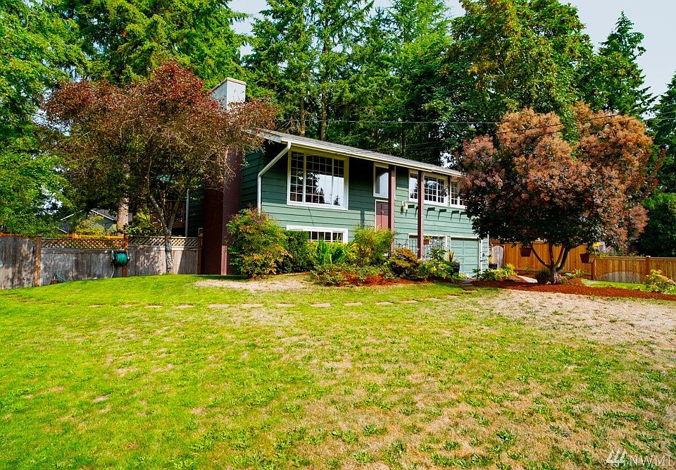 1st image of 6147 120th Pl NE