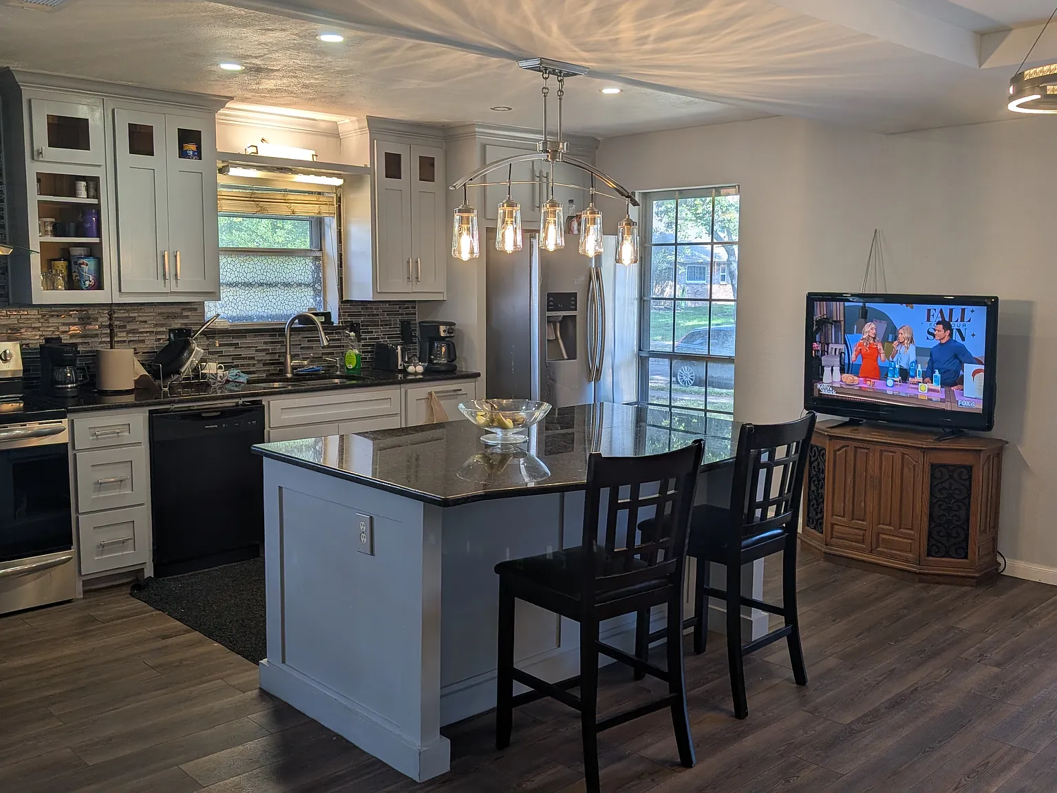 4 bed, 3047 sqft, $840 — Photo 4
