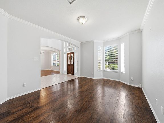 4th image of 2304 Delta Bridge Drive