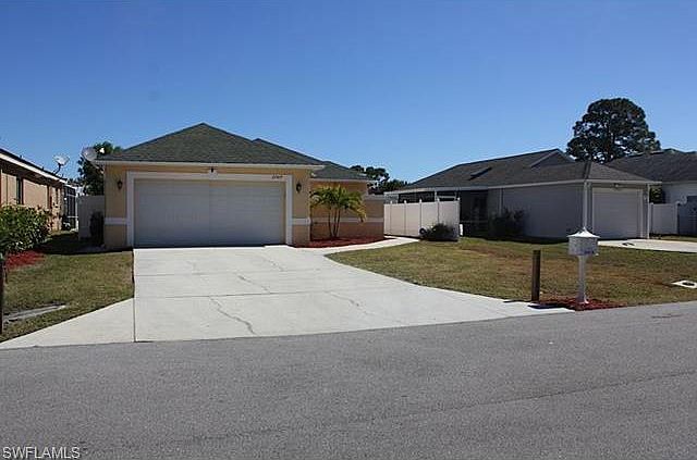 1st image of 27419 Horne Ave