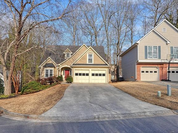 3rd image of 416 Middle Valley Ln