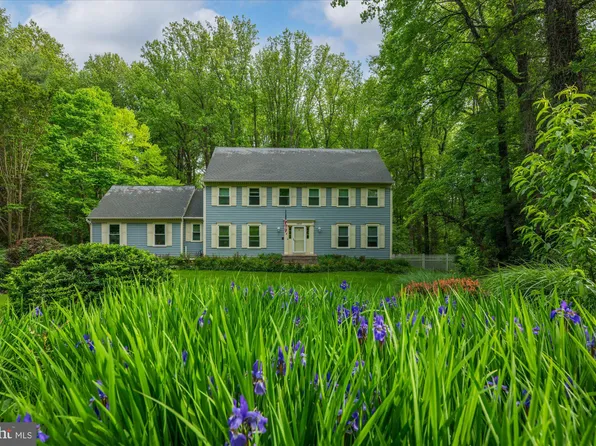 1810 Abbey Glen Ct, Vienna, VA 22182